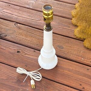 Vintage White Hobnail Table Lamp